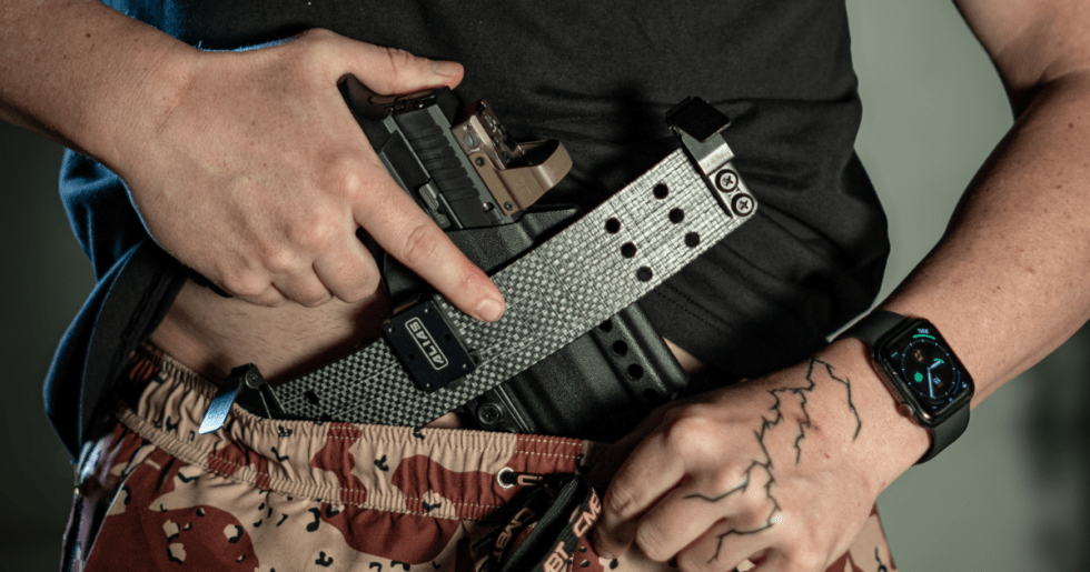 How to Conceal Carry With a TuckedIn Shirt NeoMag